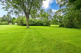 3319 W Woodward Dr, Franklin, WI 53132 - Photo 26