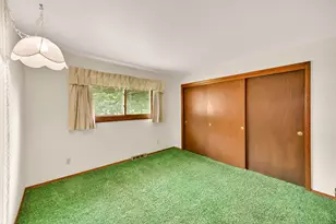 3319 W Woodward Dr, Franklin, WI 53132 - Photo 16