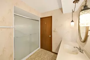 3319 W Woodward Dr, Franklin, WI 53132 - Photo 20