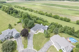 W4743 Scott Ln, Lebanon, WI 53047 - Photo 6