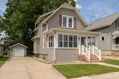 740 W College Ave, Waukesha, WI 53186 - Photo 2