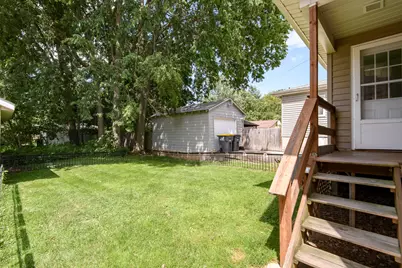740 W College Ave, Waukesha, WI 53186 - Photo 32