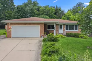 68 Oakwood St, Williams Bay, WI 53191 - Photo 1