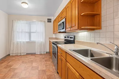 4409 N Sheffield Ave #4411, Shorewood, WI 53211 - Photo 6