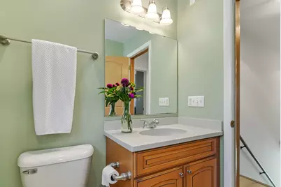 2745 N 117th Pl, Wauwatosa, WI 53222 - Photo 28