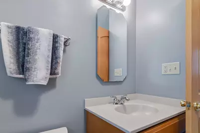 2745 N 117th Pl, Wauwatosa, WI 53222 - Photo 18