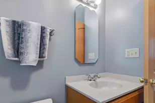 2745 N 117th Pl, Wauwatosa, WI 53222 - Photo 18