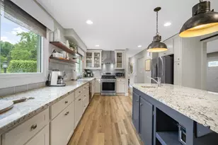 S94W23075 Meadow View Ln, Vernon, WI 53103 - Photo 16