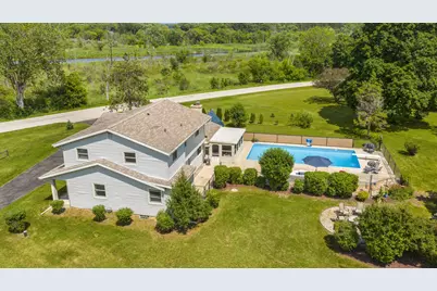 S94W23075  Meadow View Ln, Vernon, WI 53103 - Photo 1