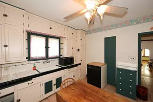 3136 S 25th St, Milwaukee, WI 53215 - Photo 10