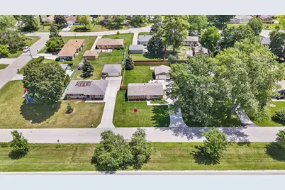 8506 N 51st St, Brown Deer, WI 53223 - Photo 28