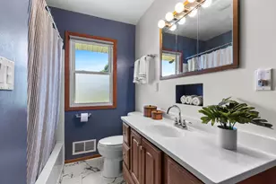 8506 N 51st St, Brown Deer, WI 53223 - Photo 14