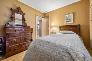 W213N5425 Kenmore Dr, Menomonee Falls, WI 53051 - Photo 38