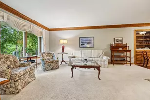 W213N5425 Kenmore Dr, Menomonee Falls, WI 53051 - Photo 6