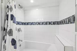 131 Riverside Dr, Racine, WI 53185 - Photo 18