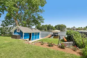 131 Riverside Dr, Racine, WI 53185 - Photo 42