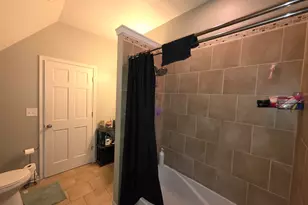 5528 W Auer Ave, Milwaukee, WI 53216 - Photo 10