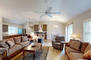 113 Michelle Dr, Johnson Creek, WI 53038 - Photo 10