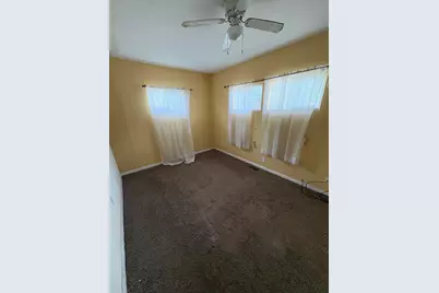 5725 N 60th St, Milwaukee, WI 53218 - Photo 8