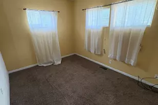 5725 N 60th St, Milwaukee, WI 53218 - Photo 8