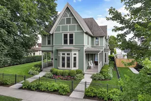 920 Geneva St, Lake Geneva, WI 53147 - Photo 1