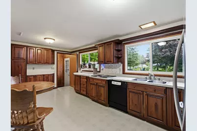 2830  35th St, Two Rivers, WI 54241 - Photo 12