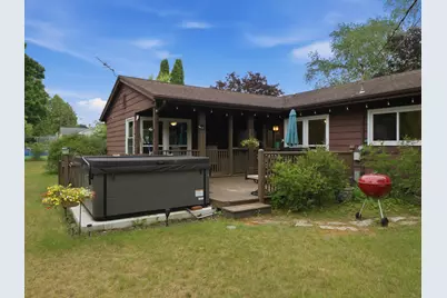 2830  35th St, Two Rivers, WI 54241 - Photo 4