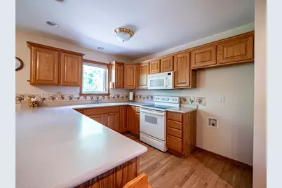 2671 W Wingate Ln, West Bend, WI 53090 - Photo 4