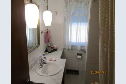 3217  Caledonia St, Racine, WI 53402 - Photo 16