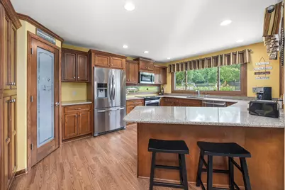 W314S7944  High View Cir, Mukwonago, WI 53149 - Photo 8