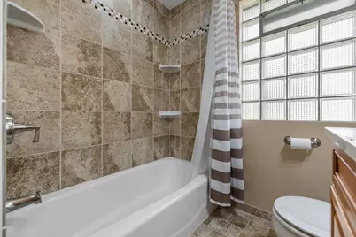 2406 S 82nd St, West Allis, WI 53219 - Photo 16