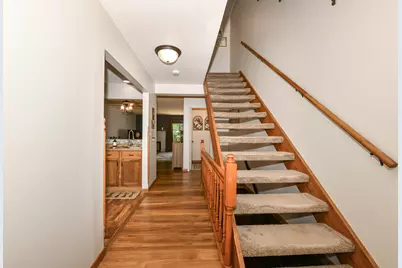 W180S8272  Pioneer Dr, Muskego, WI 53150 - Photo 4