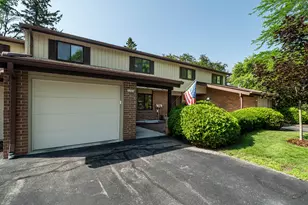 12804 N Colony Dr, Mequon, WI 53097 - Photo 2