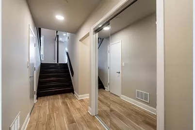 12804 N Colony Dr, Mequon, WI 53097 - Photo 6