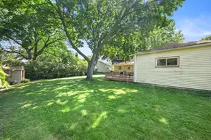 6830 W Plainfield Ave, Greenfield, WI 53220 - Photo 28