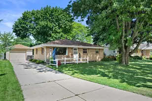 6830 W Plainfield Ave, Greenfield, WI 53220 - Photo 4
