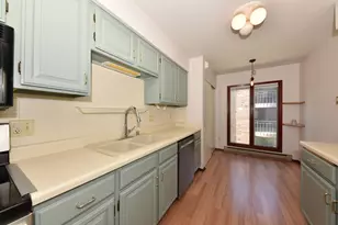 1906 E Shorewood Blvd, Shorewood, WI 53211 - Photo 12