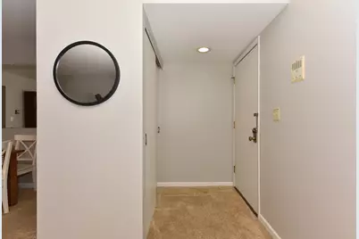 1906 E Shorewood Blvd #265, Shorewood, WI 53211 - Photo 8
