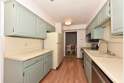 1906 E Shorewood Blvd #265, Shorewood, WI 53211 - Photo 16
