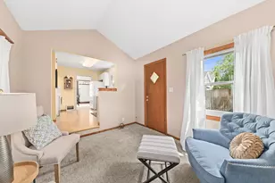 7011 W Garfield Ave, Wauwatosa, WI 53213 - Photo 24