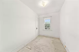 7011 W Garfield Ave, Wauwatosa, WI 53213 - Photo 32