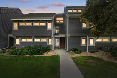 1522  Grandview Ct #9, Racine, WI 53139 - Photo 2