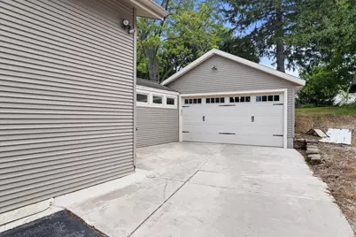 1823 W Shore Dr, Delafield, WI 53018 - Photo 68