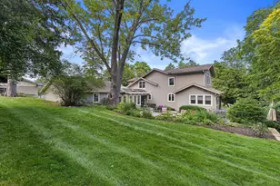 1823 W Shore Dr, Delafield, WI 53018 - Photo 66