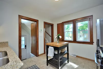 6602  Romona Ave, Wauwatosa, WI 53213 - Photo 12