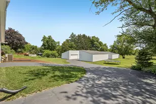 10780 S 92nd St, Franklin, WI 53132 - Photo 46