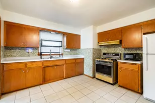 8625 W Petersik St, Milwaukee, WI 53224 - Photo 8