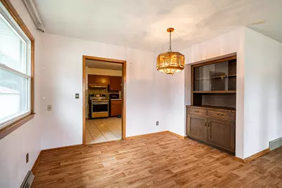 8625 W Petersik St, Milwaukee, WI 53224 - Photo 6