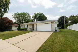 8625 W Petersik St, Milwaukee, WI 53224 - Photo 2