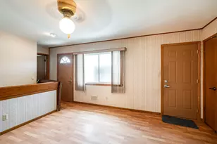 8625 W Petersik St, Milwaukee, WI 53224 - Photo 12